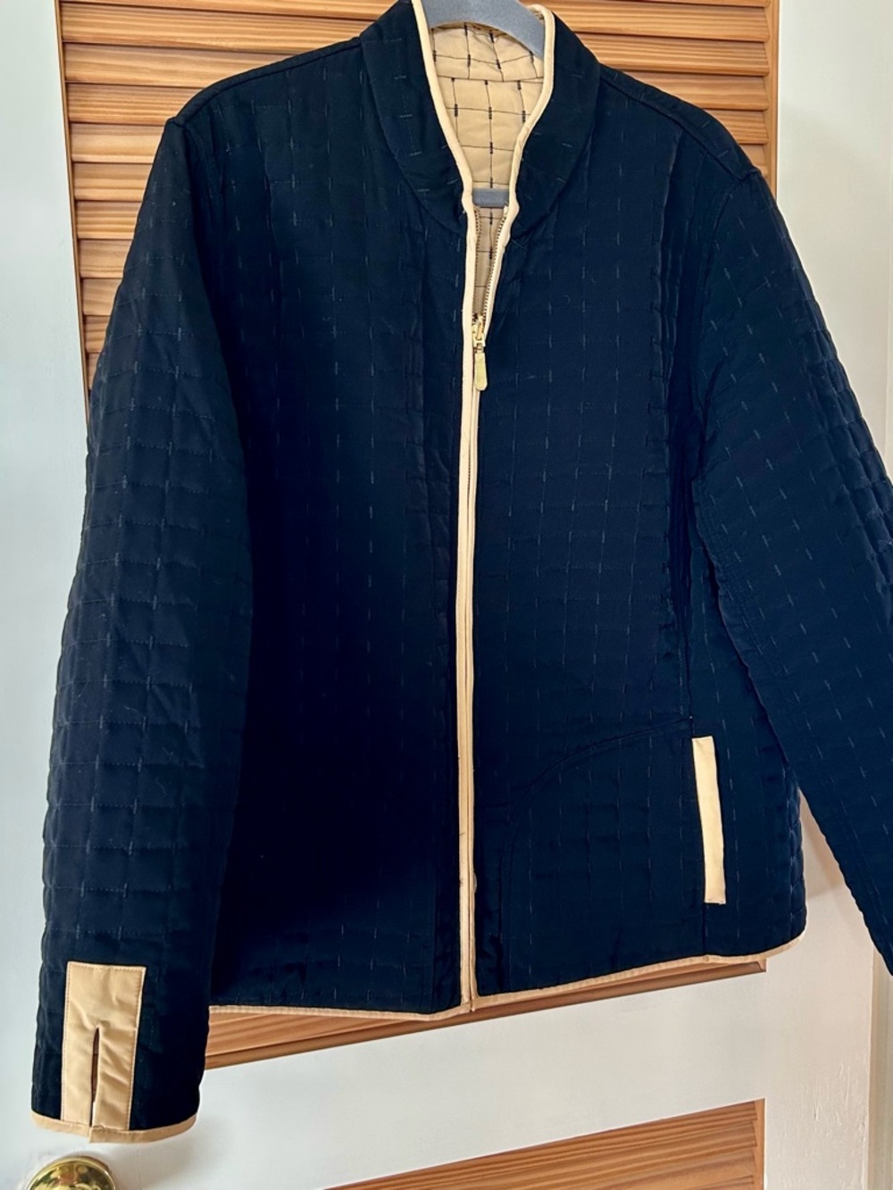 Hand Crafted Black Quilted Jacket reversible - Picture 10 of 10